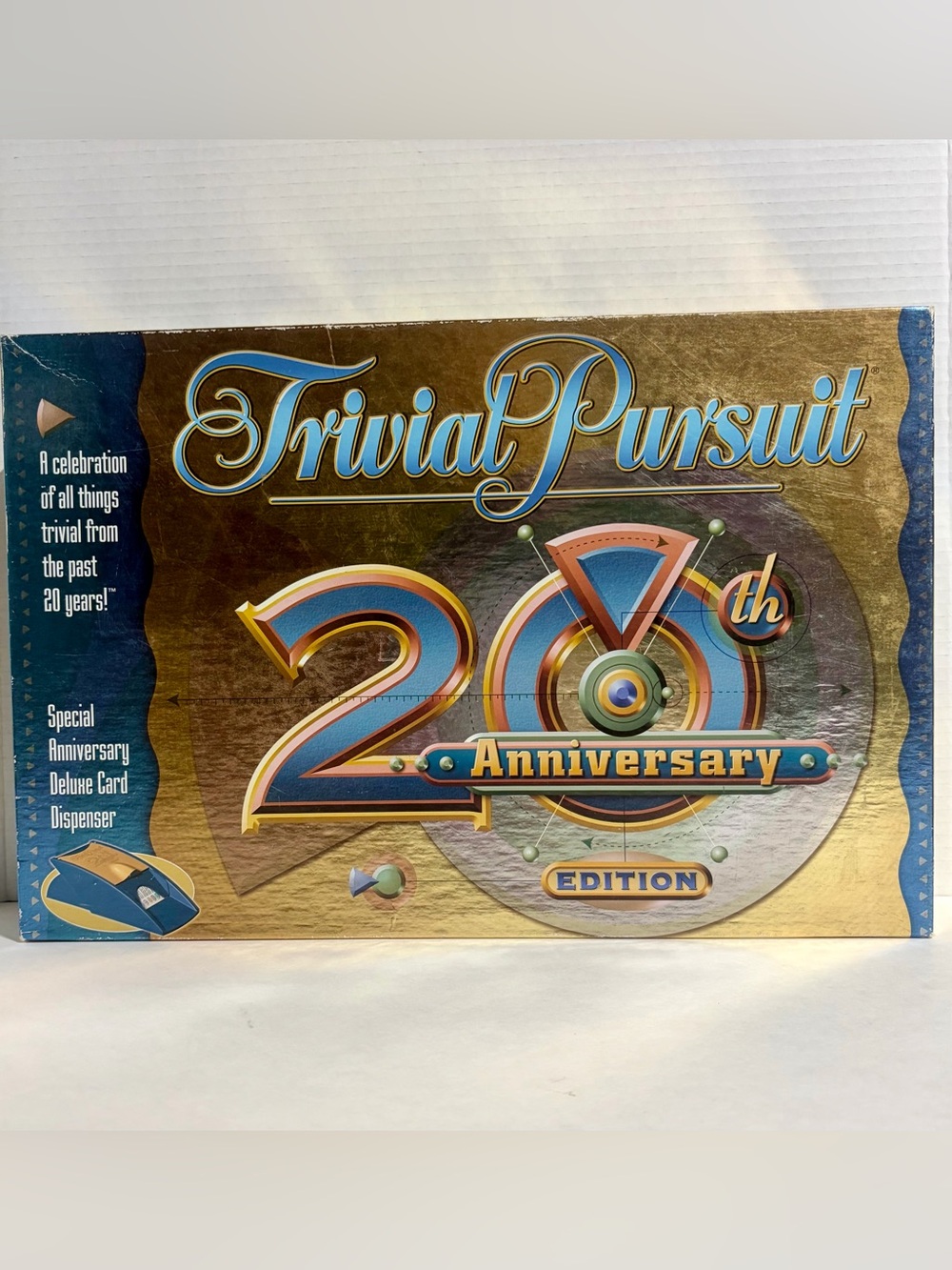 Trivial Pursuit 20th Anniversery Limited Edition 40381 Complete Trivia Game 2002